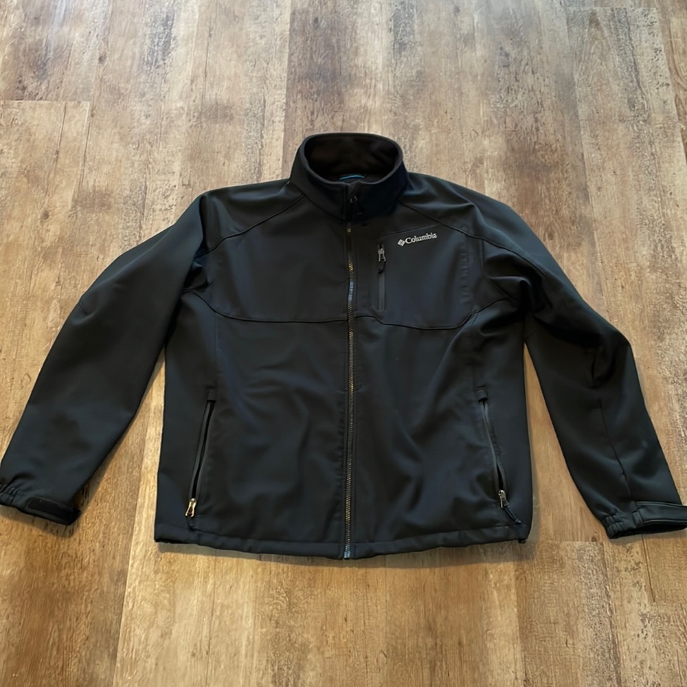 Columbia Omni-shield coat XL